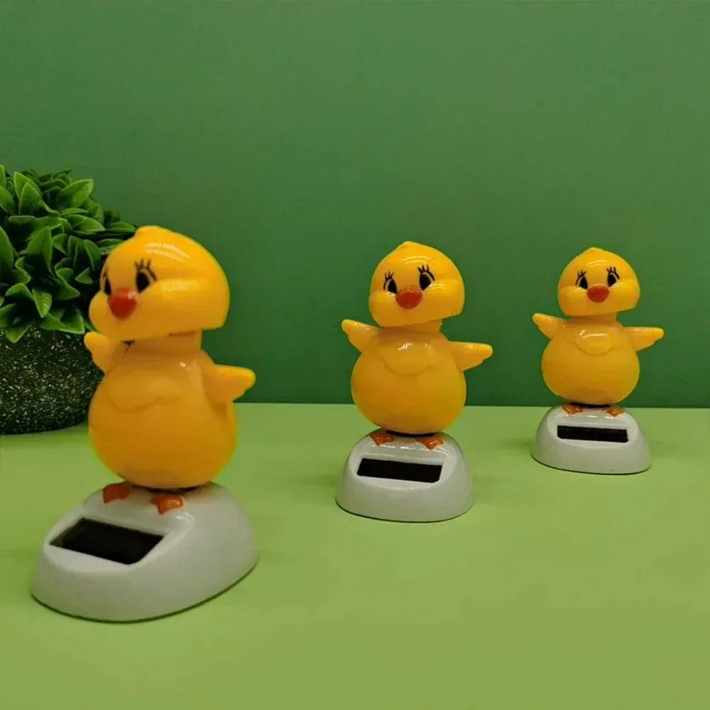 Solar Shaking Head Chicken – Car Dashboard Decoration
