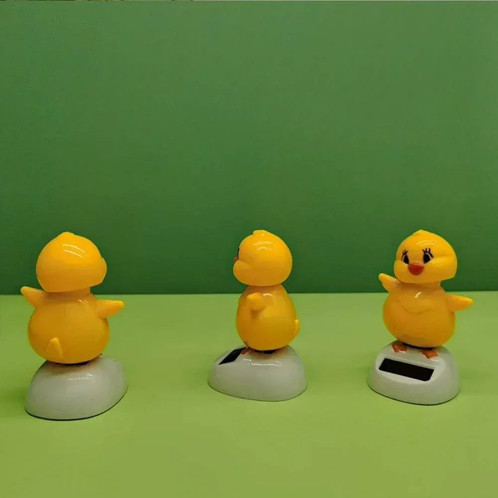 Solar Shaking Head Chicken – Car Dashboard Decoration