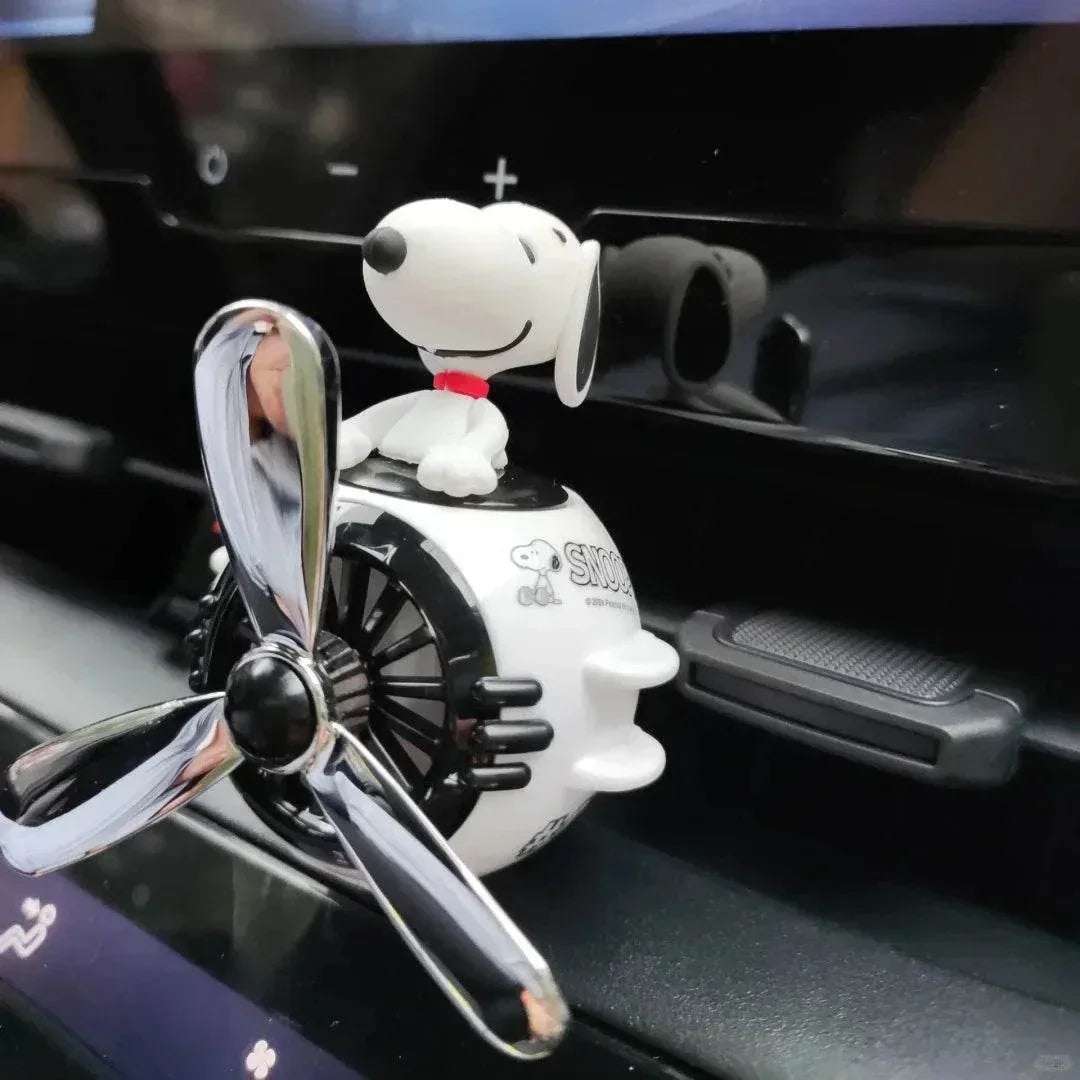 Snoopy Car Air Freshener – Rotating Head Vent Clip Aroma Diffuser